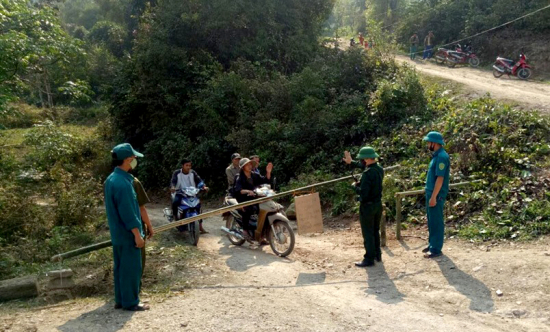 “Hàng rào xanh” đồng hành chống dịch

